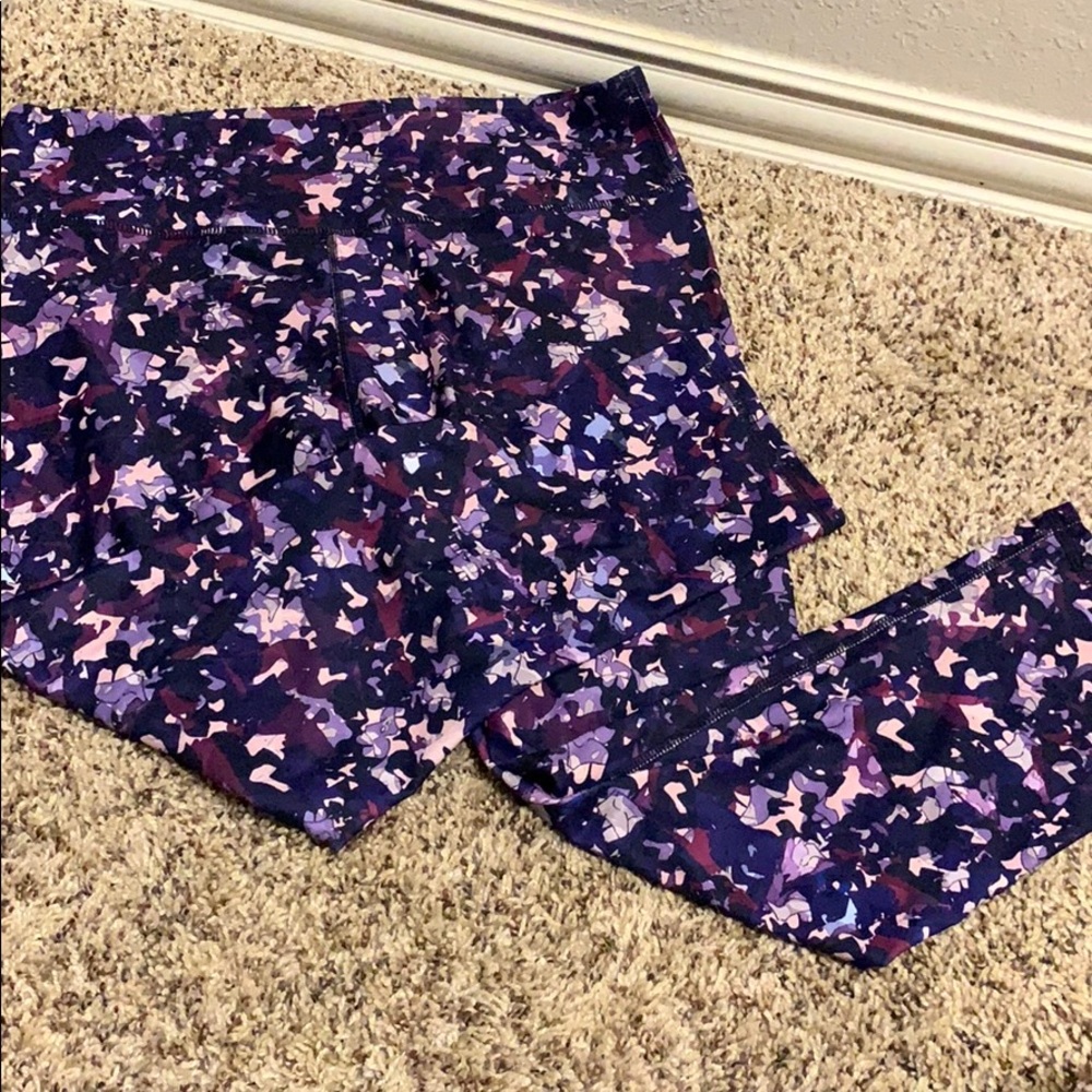super cute fabletics crop leggings